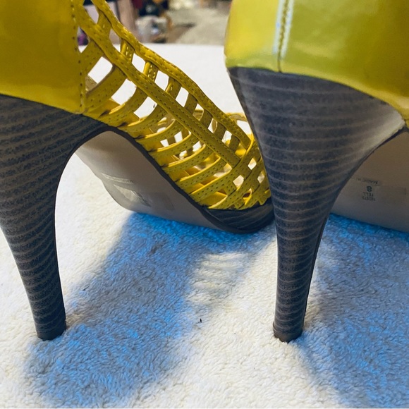 Brand New Leather Heels By ANNE MICHELLE - Size 8 - Heel Height 4” - Box 44 - Picture 6 of 7